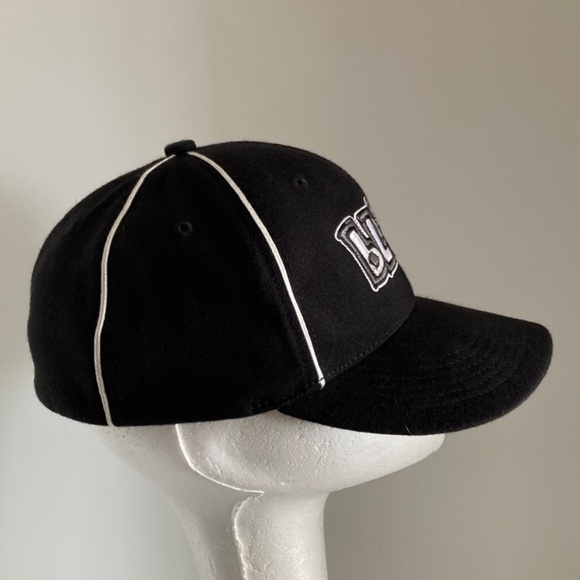 Blind Skateboard Logo Hat Wool Blend Flexfit Baseball Cap Black White S/M - Picture 15 of 16
